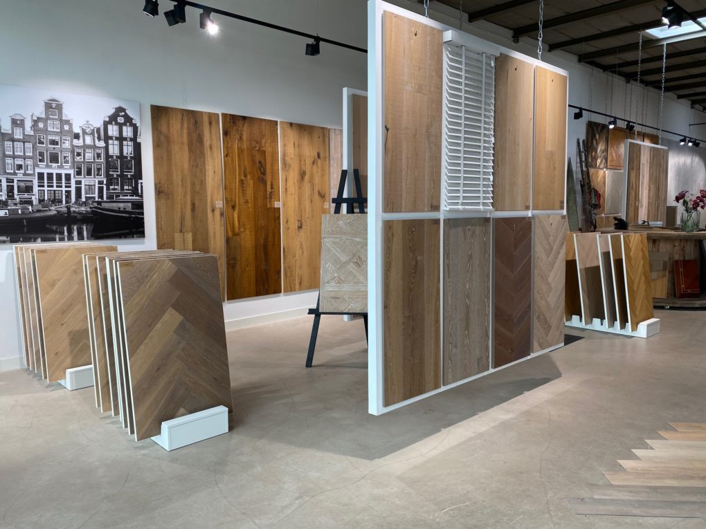 showroom 1
