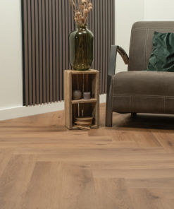 Floer Walvisgraat PVC Narwal Nootbruin sfeer perspectief