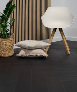 Floer Walvisgraat PVC Zwaardvis Zwart sfeer perspectief