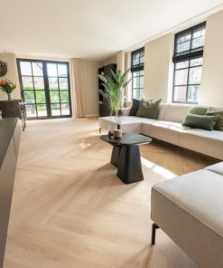 Floer Walvisgraat PVC vloer Cetus Creme interieur woonkamer