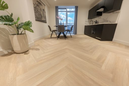 Floer Walvisgraat PVC vloer Noordkaper Natuur klant interieur 10